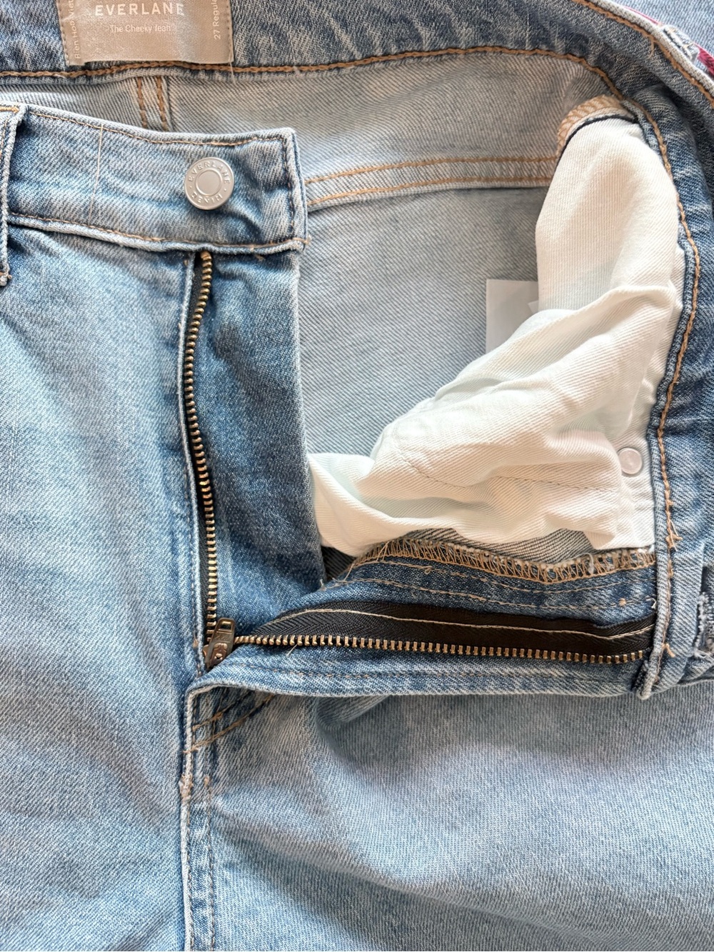Everlane The Cheeky Jean - Picture 8 of 11